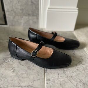 Naturalizer Kelly Mary Jane Flat